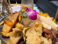 -一朵菌·野生菌探索家火锅(南亚店)