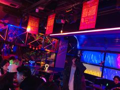 -UP嘻哈酒吧(粉巢店)