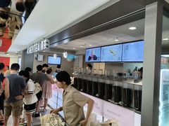 -喜茶(广州三元里卜蜂莲花店)