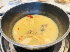 参须肚包鸡半份-汤宴·参须肚包鸡(南京路店)