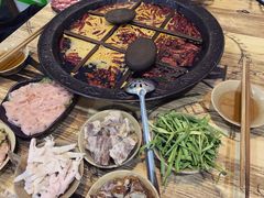 -渝嘴小老弟老火锅(华新村店)
