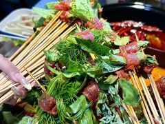-签多多串串香火锅