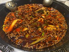 -烧哥美蛙肥肠鱼火锅·十五年社区店