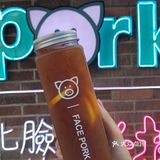 每一个打包盒里 都贴心的准备好了”道具