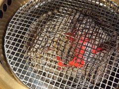 -铭牛烧肉·和牛海鲜自助(高新月牙湖店)