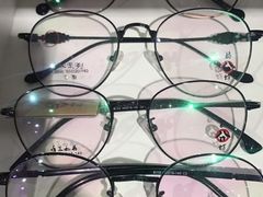 -诺柯视眼镜-蔡司依视路官方工厂店(淞南一店)