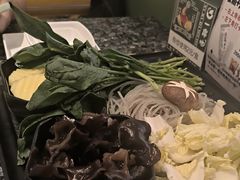 -一席地·本地鸡窝·杭帮鸡火锅(萧山银隆百货店)