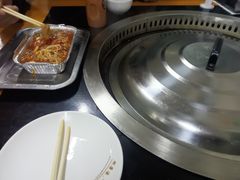 -东北烧烤铁锅炖水库鱼