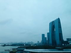 -苏州金鸡湖中茵皇冠假日酒店