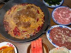 -萍姐火锅·公路夜市(武汉首店)