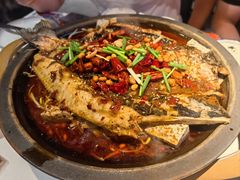 -鸣记脆皮烤鱼·海鲜烤鱼(三八广场店)