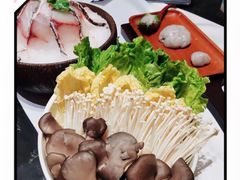 -红鼎豆捞·非遗鲍皇汤火锅(宝丰路店)