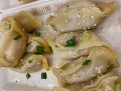 牛肉鍋貼-小姜锅贴(凤凰街店)