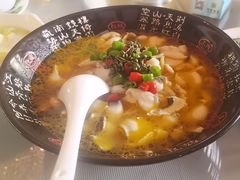 -湖泉水云间餐厅·弥勒地道菜(B座店)