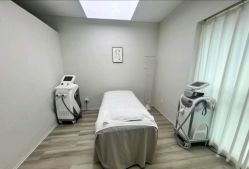 -HEYAN荷妍专业脱毛连锁机构