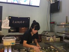 -愉肴麻辣香锅(中北镇店)