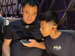 -东方明珠·空中旋转餐厅