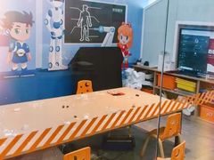 -斯坦星球AI编程·机器人科创·科学实验·信奥·思维·STEM·乐高·竞赛考级(长宁虹桥大融城荟聚中心)