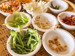 -包整·丝娃娃(一览甲秀楼风景店)