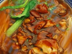 蛤蜊猪肝面-沪西老弄堂面馆(定西路店)