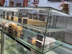-白玉兰食品甜凤店(合生汇店)