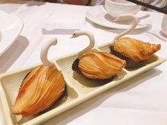 榴莲千丝酥-稻香酒家·34年老字号·港式粤菜(汉街店)