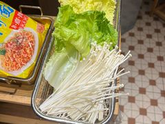 -沙胆彪炭炉牛杂煲(上海日月光广场店)