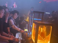 -TOP LIV Night Club 酒吧