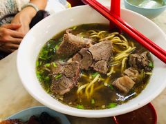 牛腩面-丽丰茶冰室