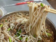 -正宗杨记普洱酸醋米线(总店)