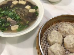 鸭血粉丝-百年尹氏汤包(湖南路狮子桥店)