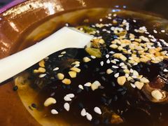 玫瑰红糖老冰粉-老贵阳树下铁签烤肉(大十字店)