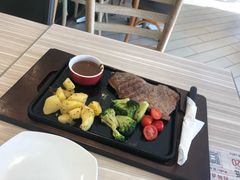 -必胜客(证大大拇指店)
