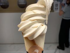 特浓牛乳王脆筒-喜茶(永旺梦乐城店)