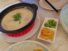 窝蛋牛肉粥-东方之珠海鲜酒楼(南开店)