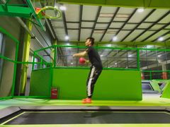 -C7城市运动空间·蹦床·健身·团建