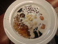 娟姗奶大满贯-RUXU入续糖水铺与包(卓悦中心店)