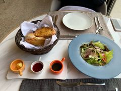 -窗外西餐厅(普罗理想国店)