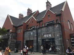 -钟书阁(松江泰晤士小镇店)