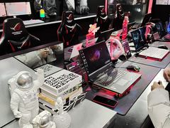 -ROG玩家国度(美罗城店)