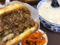 牛肉烧饼（多肉）-穆得·老周家牛肉烧饼(普利街店)
