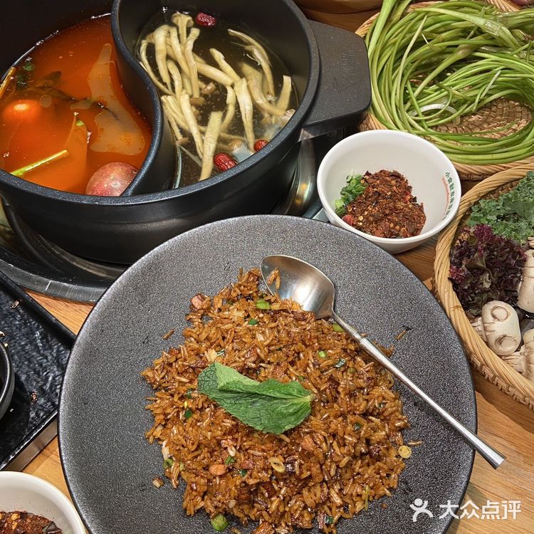 别问了！超正宗的山野火锅在这里🙋！！