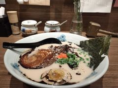 博多拉面-雷神拉面(财富中心玉米楼店)
