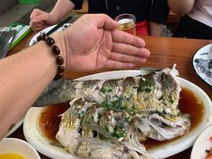 清蒸白水鱼-长廊好灶头 本地人农家菜(枫泾古镇店)