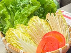 -潮汕·草根牛肉档(上海荟聚城市集市店)