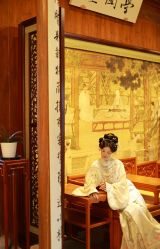 -一揽芳华汉服旗袍体验馆(拙政园店)