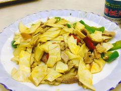 -尕西木老春台东乡手抓美食