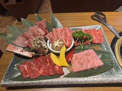 -炼火烤肉店