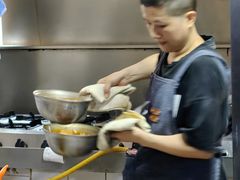 -铁锅哥米线