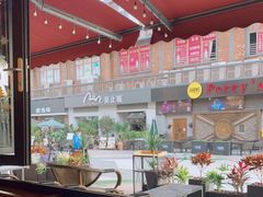 -more than meow吴止猫主题餐厅(承德 中船汇店)